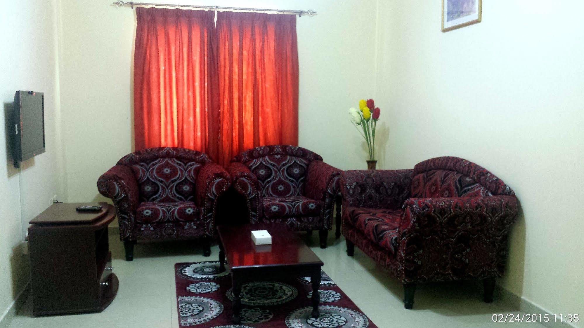 Al Reem Hotel Apartments 沙迦 外观 照片