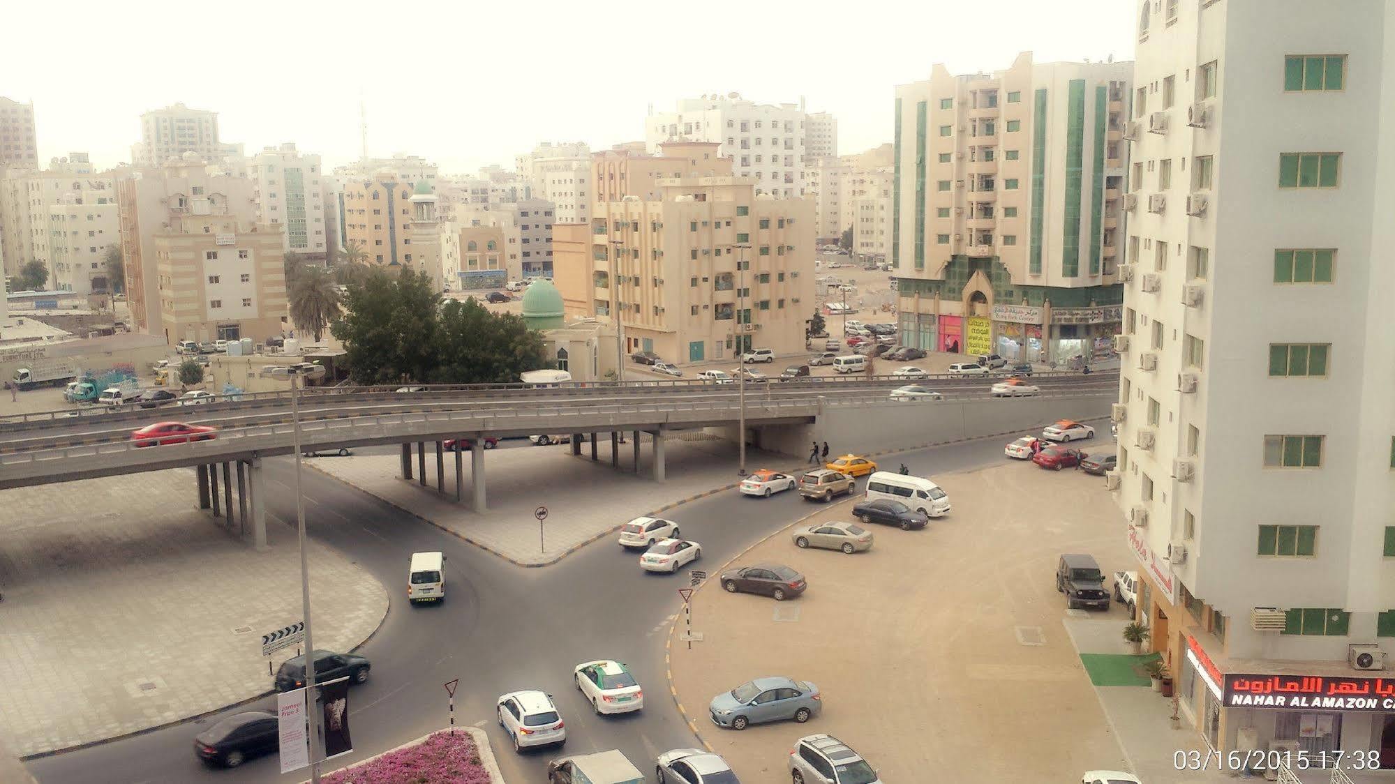 Al Reem Hotel Apartments 沙迦 外观 照片